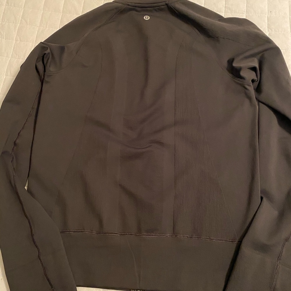 Lululemon jacket - Picture 3 of 3